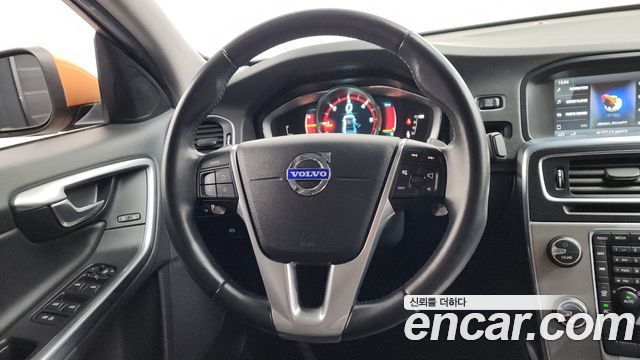 Volvo S60 D2 2nd 2014 — фото 16