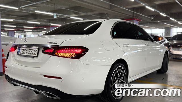 Mercedes-Benz E-Class (W213) E220d 4MATIC AMG Line 2022 — фото 8
