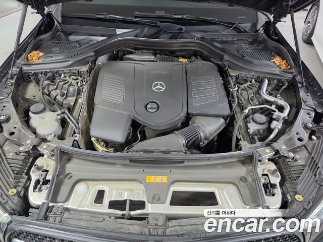 Mercedes-Benz GLC-Class (X254) GLC300 4MATIC Coupe 2024 — фото 6