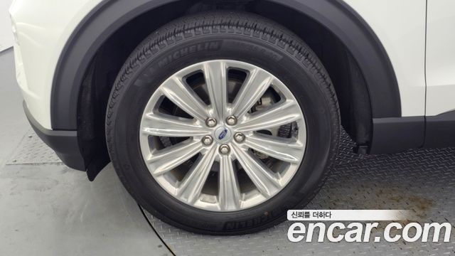 Ford Explorer (VI) 2.3 LimIted 4WD 2023 — фото 5