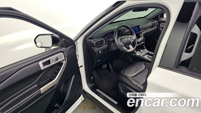 Ford Explorer (VI) 2.3 LimIted 4WD 2023 — фото 10