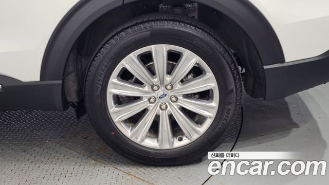 Ford Explorer (VI) 2.3 LimIted 4WD 2023 — фото 21