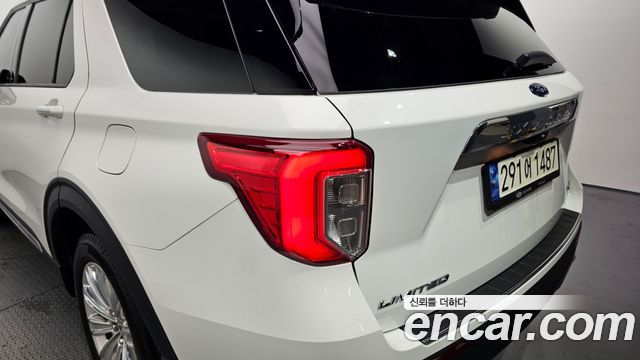 Ford Explorer (VI) 2.3 LimIted 4WD 2023 — фото 23
