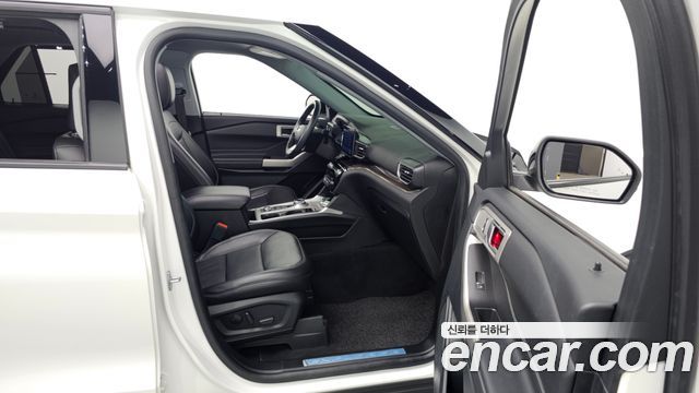 Ford Explorer (VI) 2.3 LimIted 4WD 2023 — фото 26