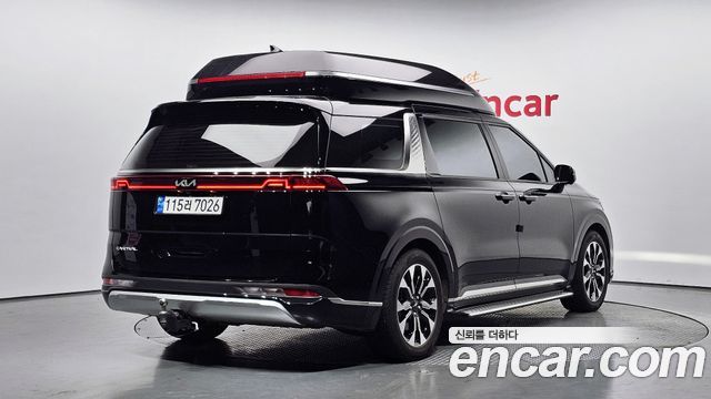 Kia Carnival (IV) Gasoline 4-Seater Hi-Limousine Signature 2022 — фото 2