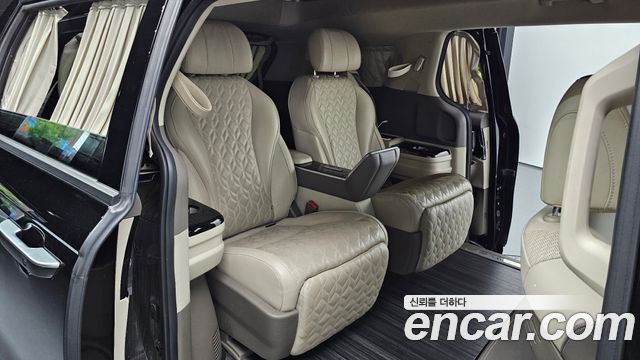 Kia Carnival (IV) Gasoline 4-Seater Hi-Limousine Signature 2022 — фото 12