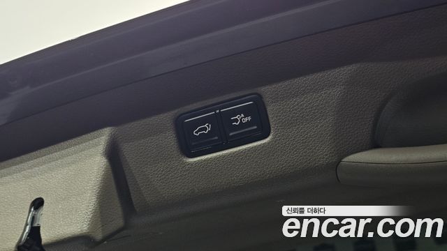 Kia Carnival (IV) Gasoline 4-Seater Hi-Limousine Signature 2022 — фото 19