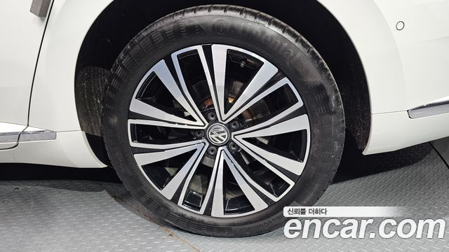 Volkswagen Arteon 2.0 TDI Premium 2019 — фото 21