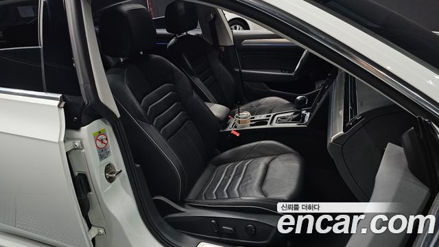 Volkswagen Arteon 2.0 TDI Premium 2019 — фото 26
