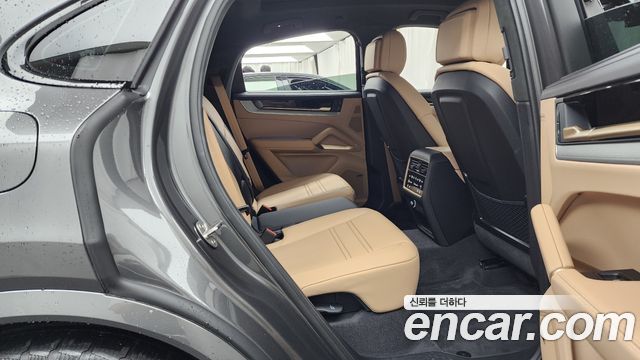 Porsche Cayenne (PO536) 3.0 E-Hybrid Coupe 2025 — фото 12