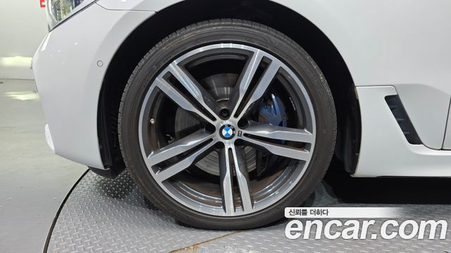 BMW 6 Series GT (G32) 640i xDrive M Sport 2020 — фото 5