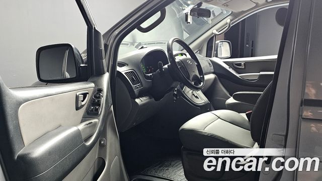 Hyundai Grand Starex 5-Seater VAN CVX Luxury 2014 — фото 10