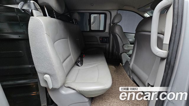 Hyundai Grand Starex 5-Seater VAN CVX Luxury 2014 — фото 12