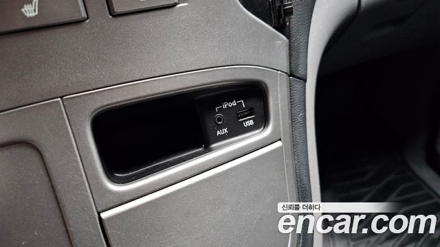 Hyundai Grand Starex 5-Seater VAN CVX Luxury 2014 — фото 19