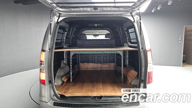Hyundai Grand Starex 5-Seater VAN CVX Luxury 2014 — фото 20