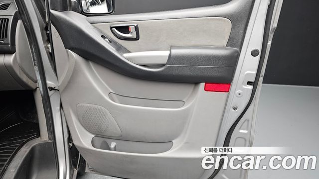 Hyundai Grand Starex 5-Seater VAN CVX Luxury 2014 — фото 24
