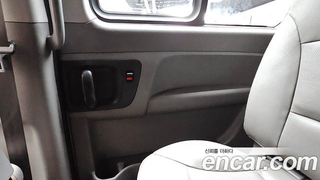 Hyundai Grand Starex 5-Seater VAN CVX Luxury 2014 — фото 25