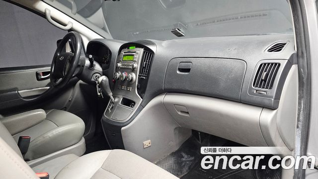 Hyundai Grand Starex 5-Seater VAN CVX Luxury 2014 — фото 27