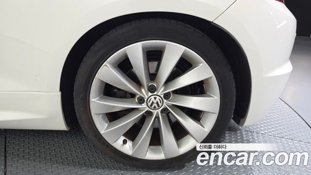 Volkswagen Scirocco 2.0 TSI R 2014 — фото 27