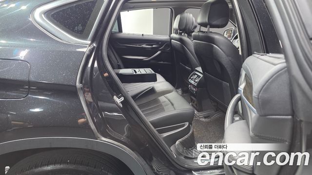 BMW X6 (F16) xDrive 30d 2018 — фото 12