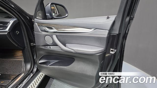 BMW X6 (F16) xDrive 30d 2018 — фото 24