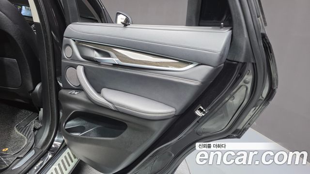 BMW X6 (F16) xDrive 30d 2018 — фото 25