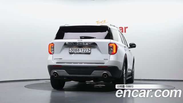 Ford Explorer (VI) 2.3 LimIted 4WD 2020 — фото 4