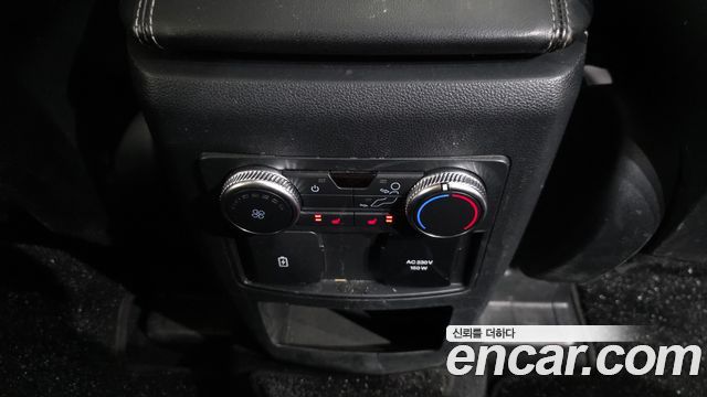 Ford Explorer (VI) 2.3 LimIted 4WD 2020 — фото 18