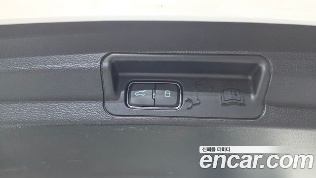 Ford Explorer (VI) 2.3 LimIted 4WD 2020 — фото 31