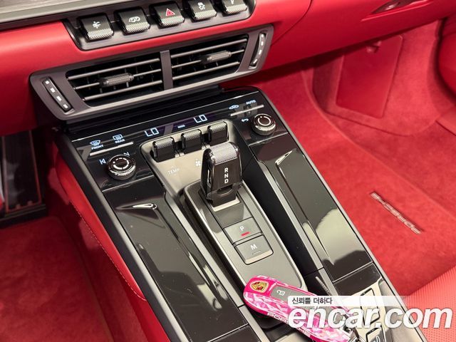 Porsche 911 (992) Targa 4 GTS 2025 — фото 21