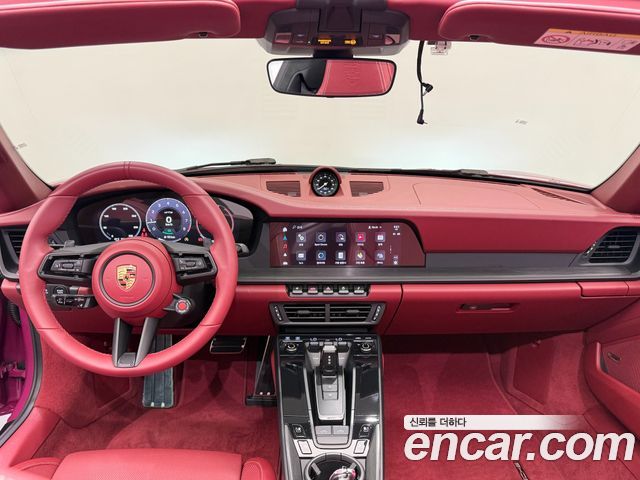 Porsche 911 (992) Targa 4 GTS 2025 — фото 22