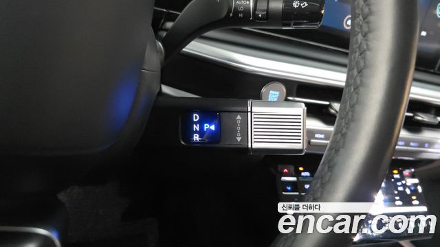 Hyundai Grandeur (GN7) 3.5 LPG 2WD Premium 2024 — фото 9
