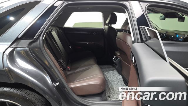 Hyundai Grandeur (GN7) 3.5 LPG 2WD Premium 2024 — фото 12