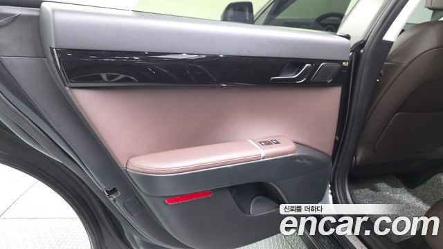 Hyundai Grandeur (GN7) 3.5 LPG 2WD Premium 2024 — фото 25