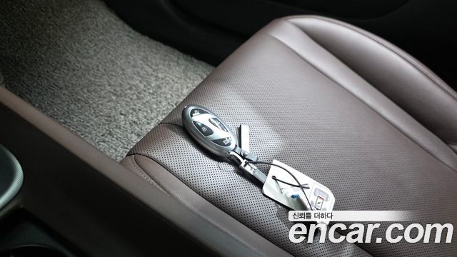 Hyundai Grandeur (GN7) 3.5 LPG 2WD Premium 2024 — фото 30