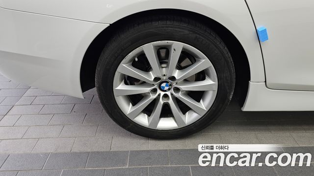 BMW 5 Series (F10) 528i 2015 — фото 5