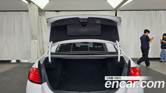 BMW 5 Series (F10) 528i 2015 — фото 20