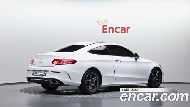 Mercedes-Benz C-Class (W205) C200 Coupe 2021 — фото 2