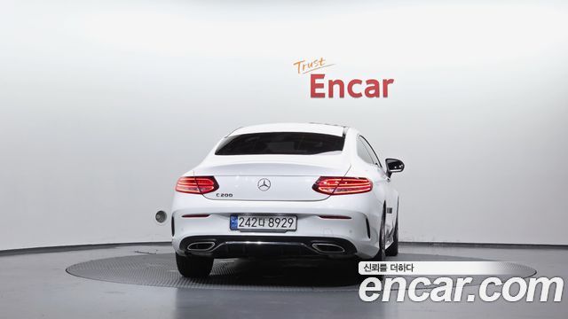 Mercedes-Benz C-Class (W205) C200 Coupe 2021 — фото 4
