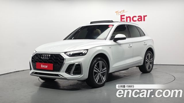 Audi Q5 (FY) 45 TFSI Quattro Premium 2023 — фото 1