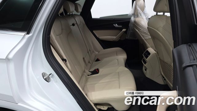 Audi Q5 (FY) 45 TFSI Quattro Premium 2023 — фото 12