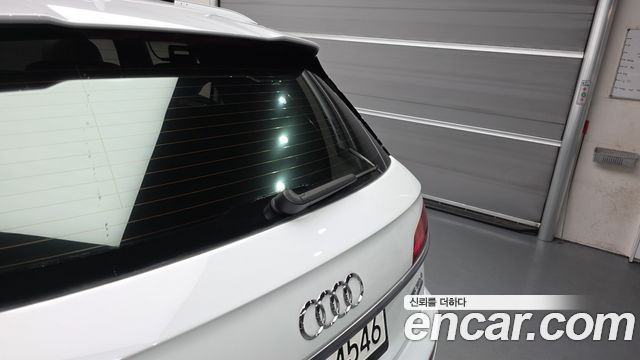 Audi Q5 (FY) 45 TFSI Quattro Premium 2023 — фото 40