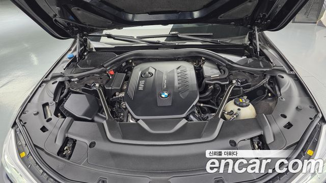 BMW 7 Series (G11) 740d xDrive M Sport 2016 — фото 6