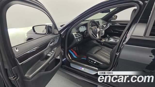 BMW 7 Series (G11) 740d xDrive M Sport 2016 — фото 10