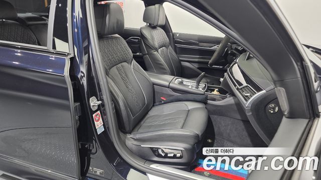 BMW 7 Series (G11) 740d xDrive M Sport 2016 — фото 12