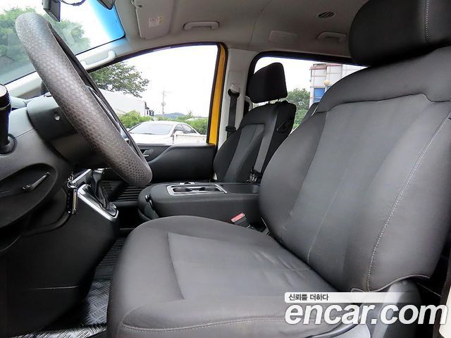 Hyundai Staria Tourer 11-Seater Smart 2022 — фото 5