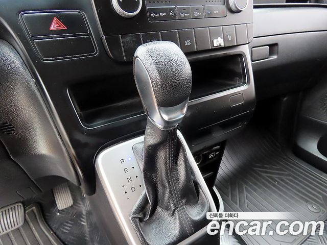 Hyundai Staria Tourer 11-Seater Smart 2022 — фото 16