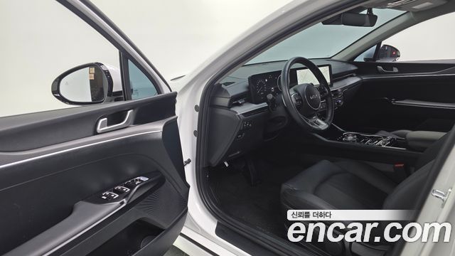 Kia K5 (III) 2.0 Prestige 2025 — фото 15