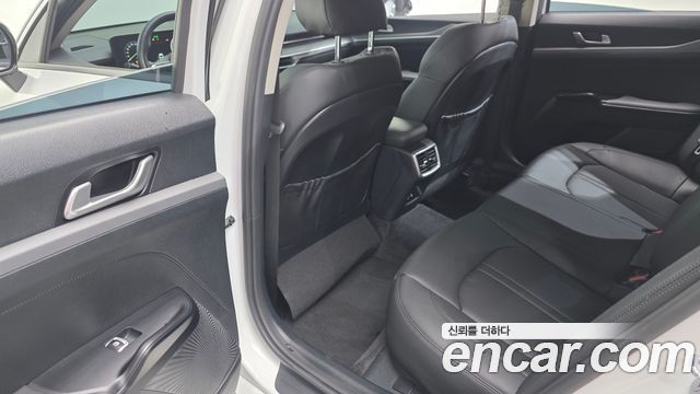 Kia K5 (III) 2.0 Prestige 2025 — фото 23