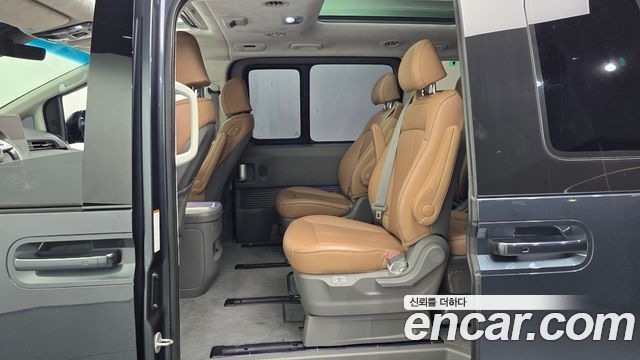 Hyundai Staria 4WD Lounge 9-Seater Inspiration 2023 — фото 11